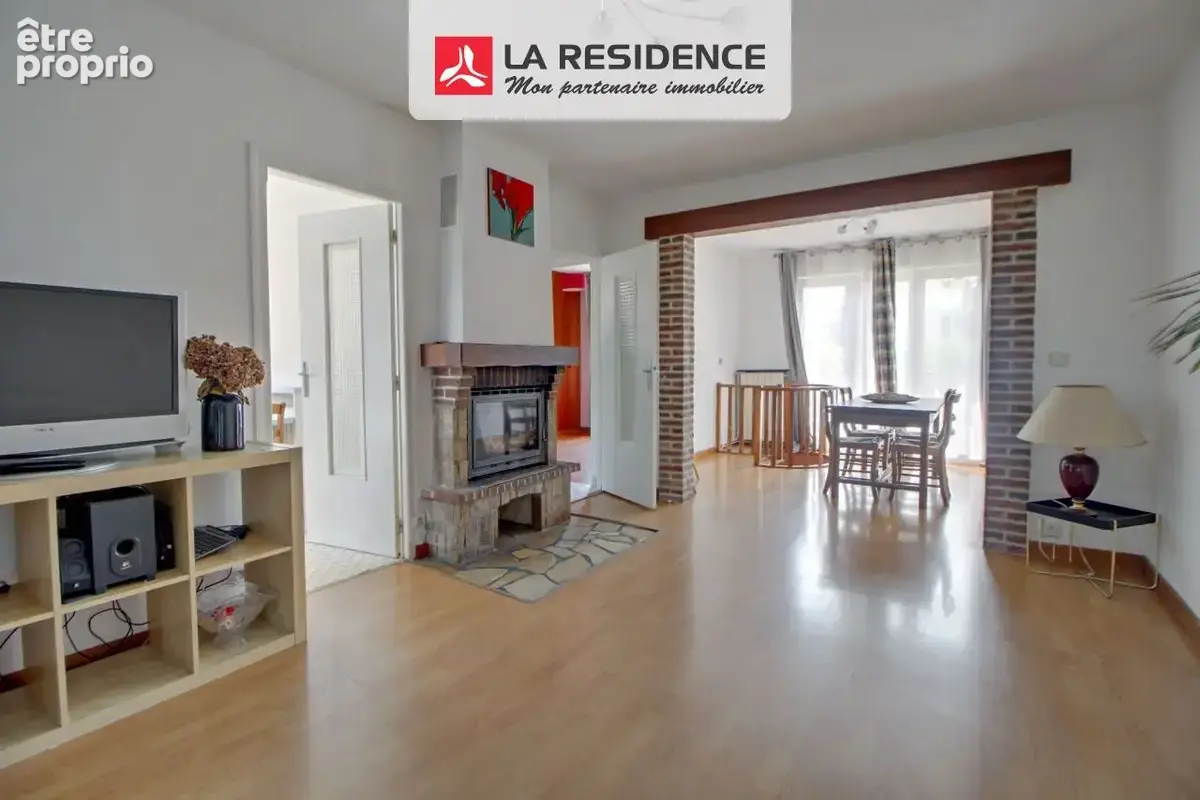 Maison 63 m² à Les Clayes-Sous-Bois  - photo 2