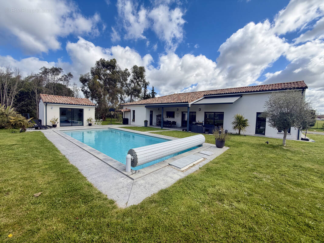 Maison à SAINT-SULPICE