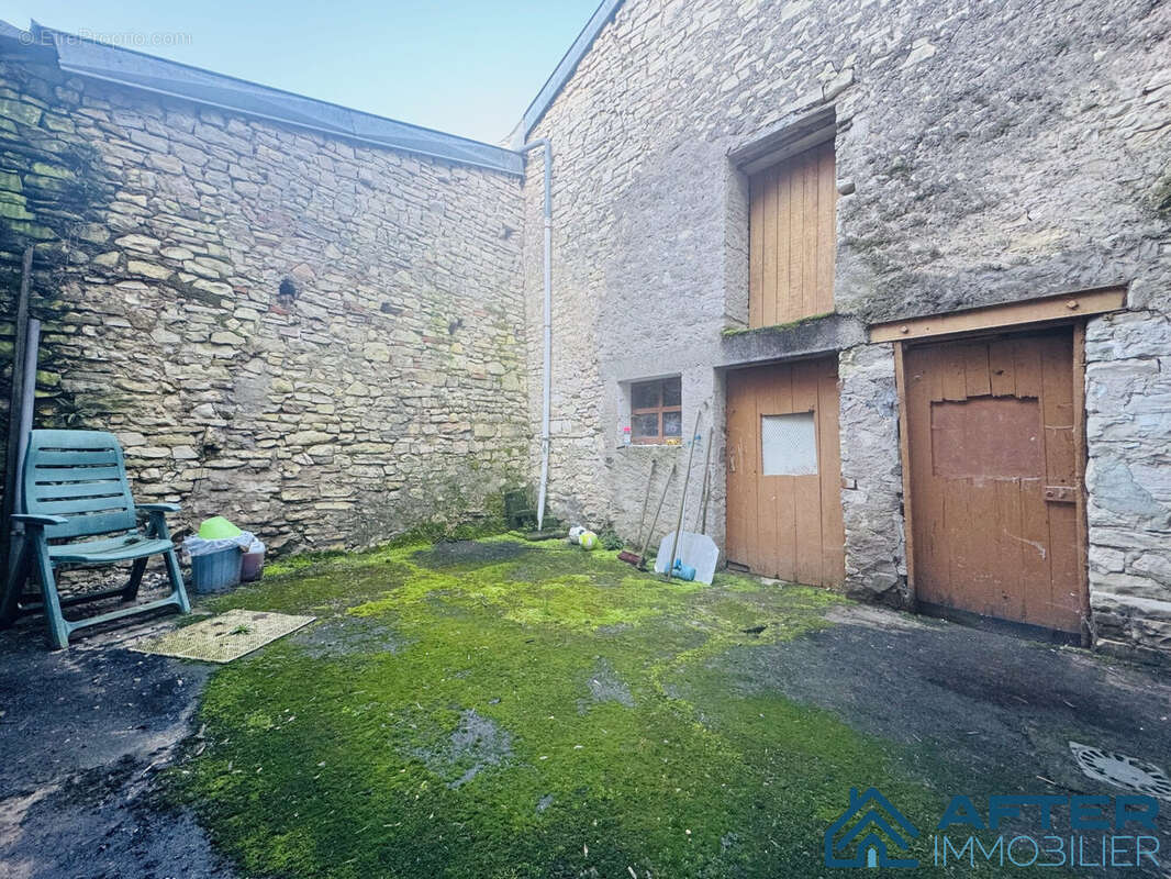 Maison à VIRECOURT