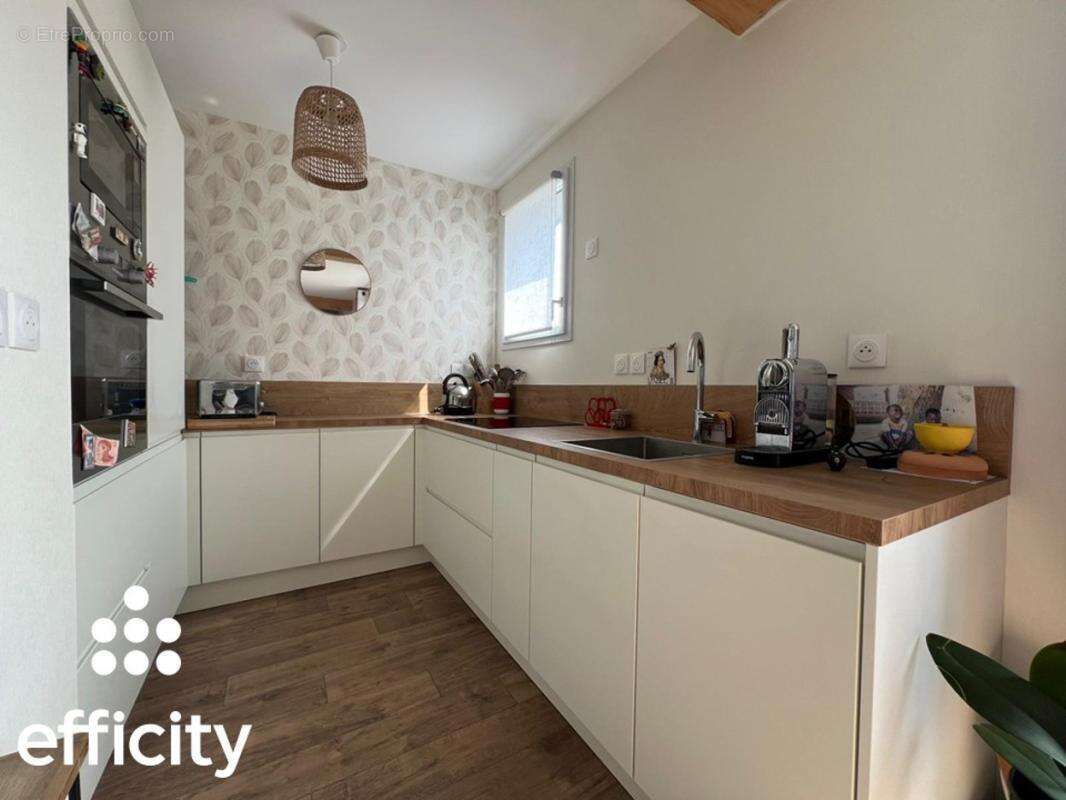 Appartement à ORGERES