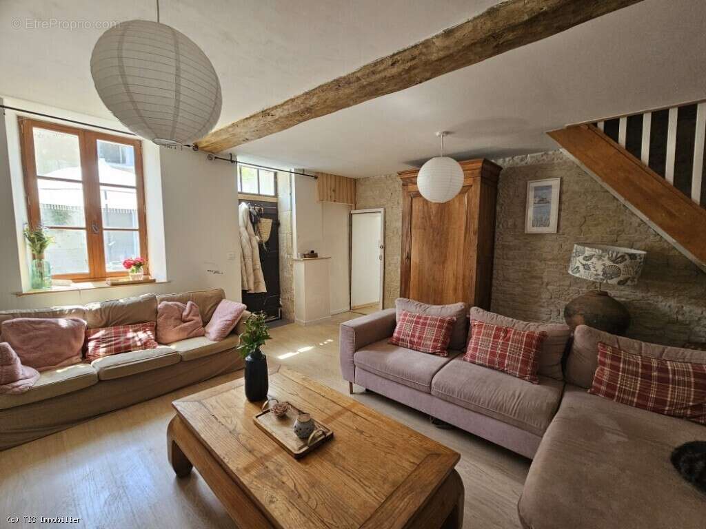 Maison à VILLEFAGNAN