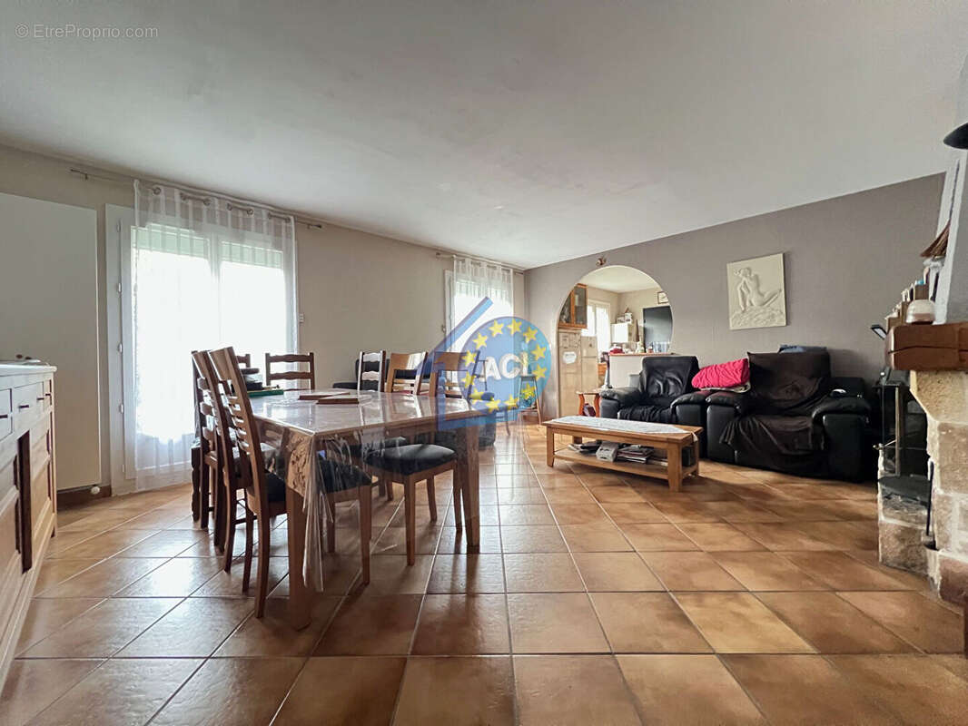 Maison à MANTES-LA-VILLE