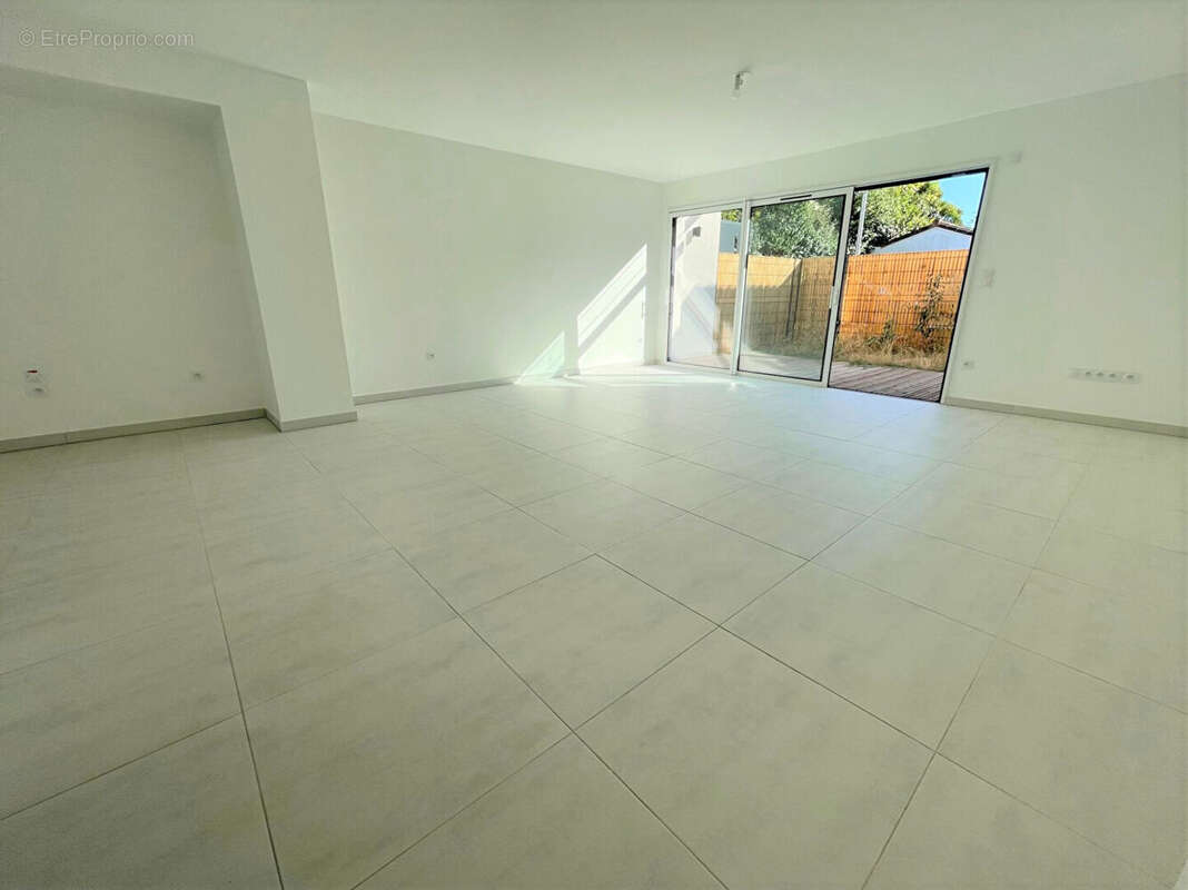 Maison à CASTELGINEST