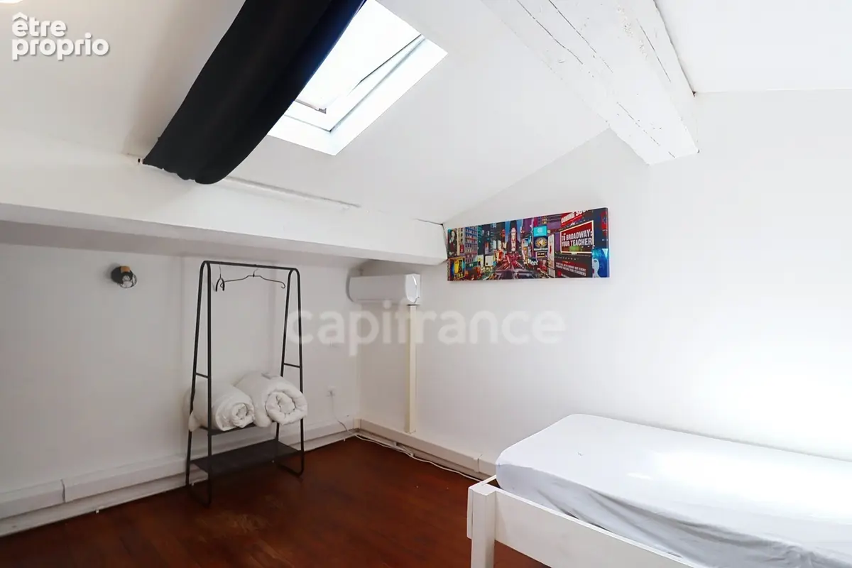 GARD (30) AIGUES−MORTES (30220) intra-muros A vendre appartement T4 ~97 m2, 4 chambres et terrasse de 8.5 m2 - photo 20