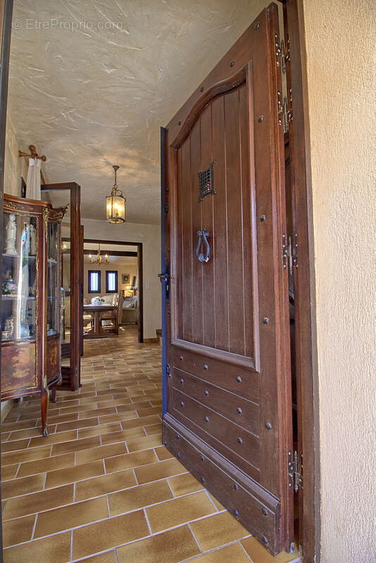 Cagnes sur mer Montaleigne Villa 156 m2 - photo 4