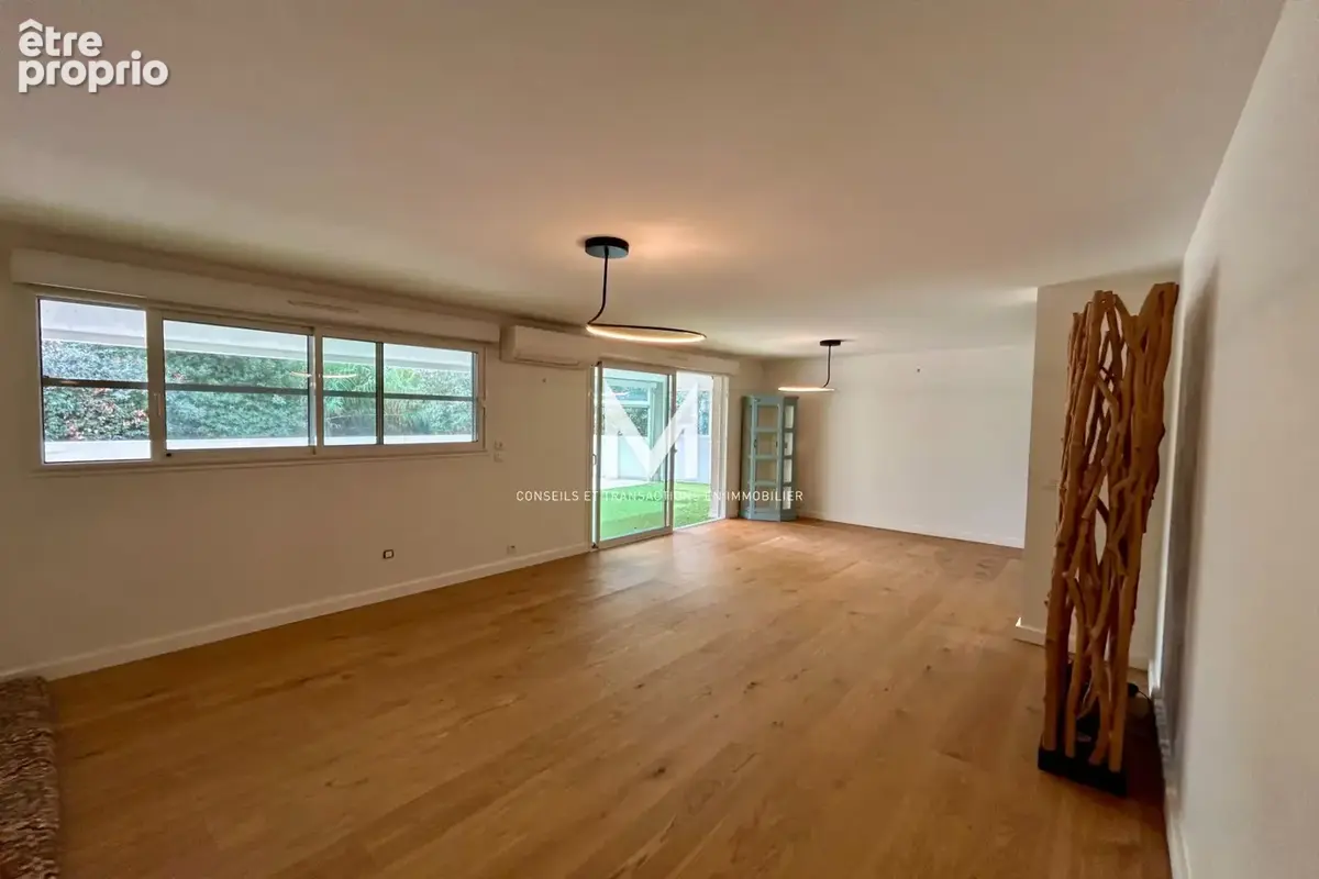 Appartement 3 pièces 64 m² à vendre à Sainte-Maxime (83120) - photo 2