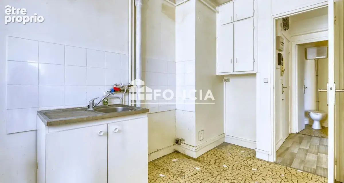 MONTROUGE – Deux pièces en étage avec ascenseur, au calme sur cour - photo 6