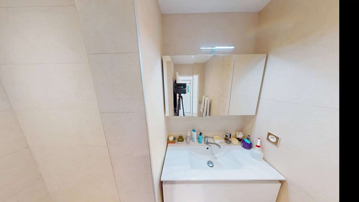 Appartement à VILLENEUVE-LOUBET