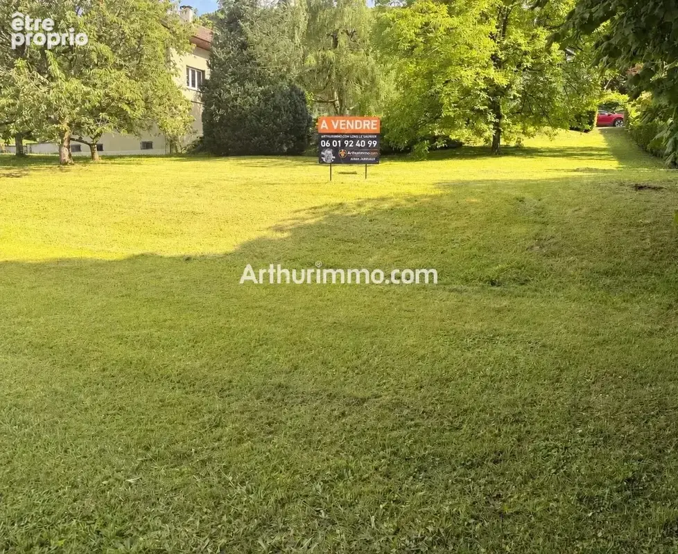 Terrain constructible de 1 200 m² aux portes de Lons-le-Saunier – Secteur Montciel - photo 2