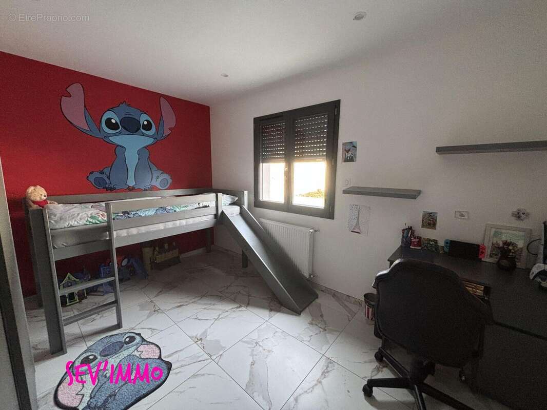 Maison à SAINT-GERMAIN-DES-FOSSES