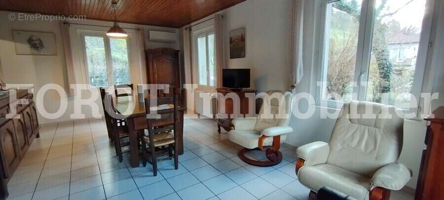 Maison à LE CHEYLARD