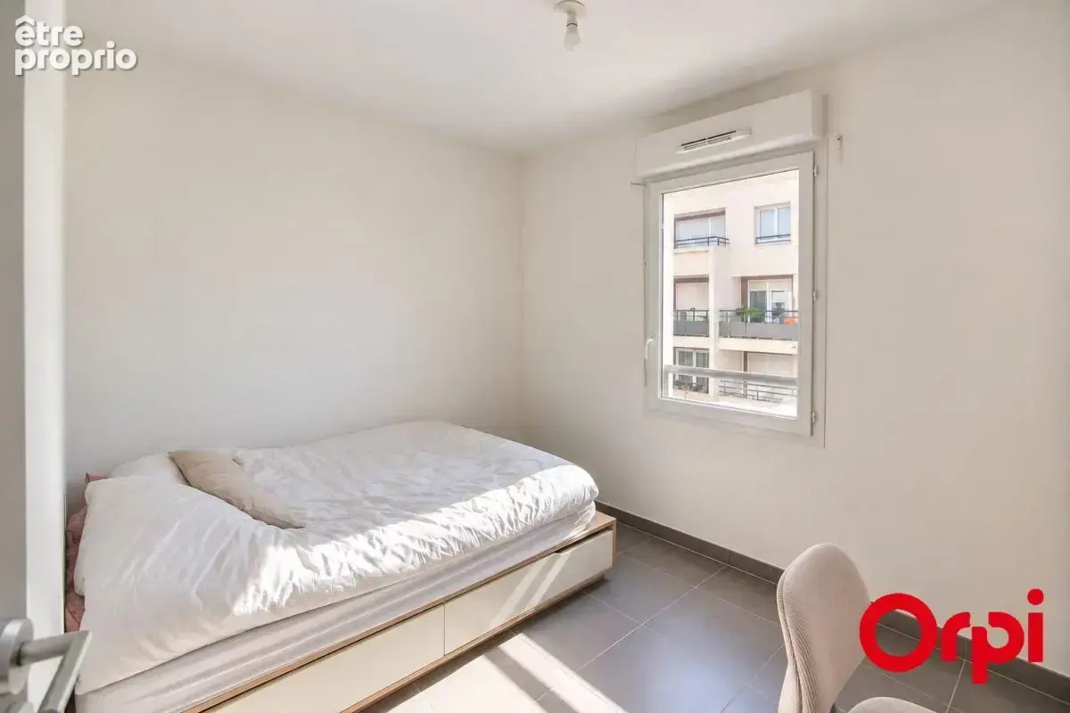 Appartement T3 - 2ème étage -  Résidence Carré Michelet + Terrasse + Place privée - Marseille 13009 - photo 8