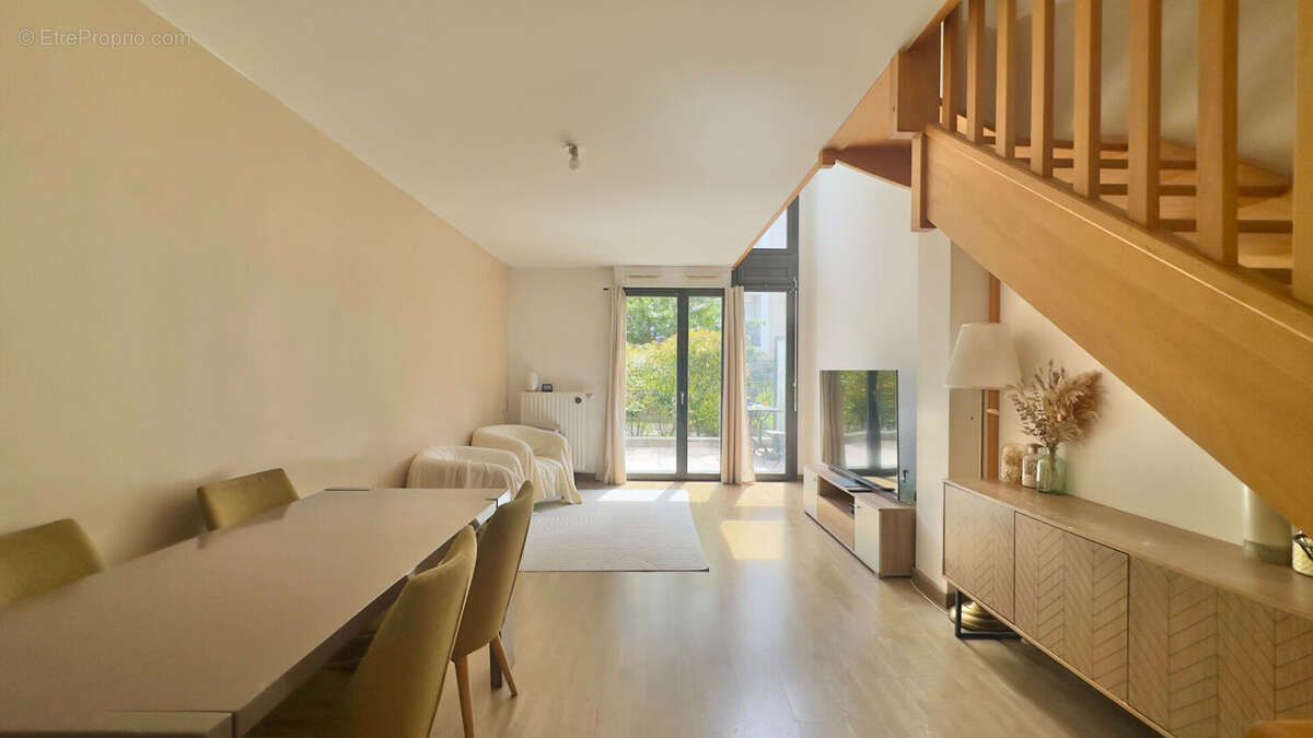 Appartement à ATHIS-MONS