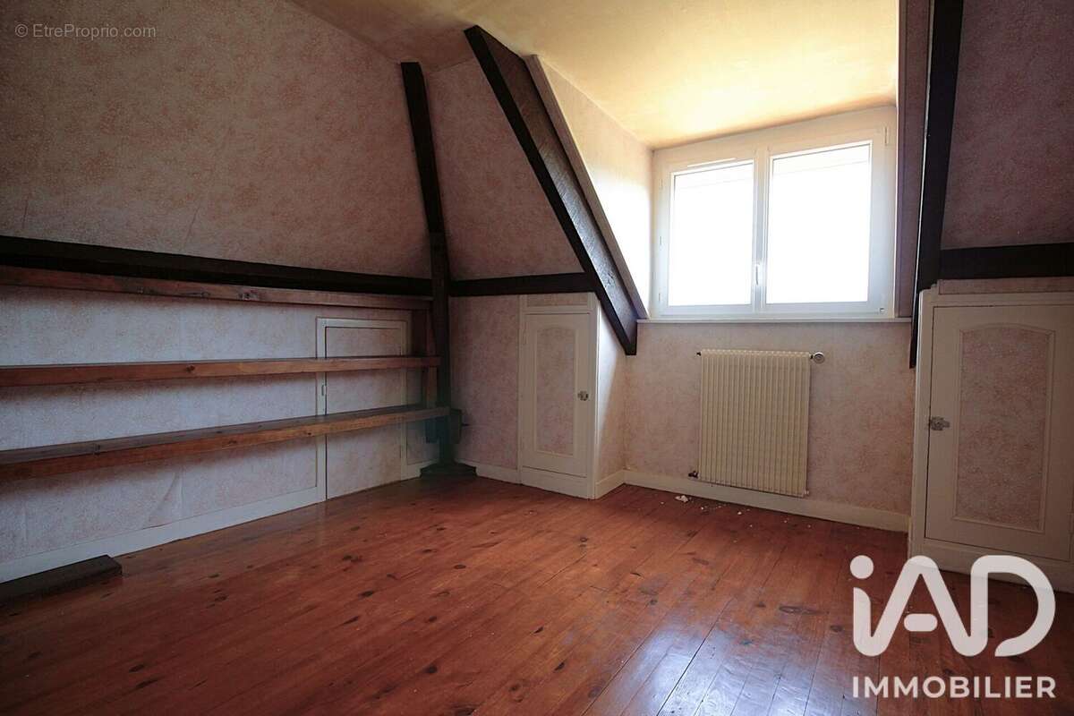 Maison 143 m² à Messei  - photo 9