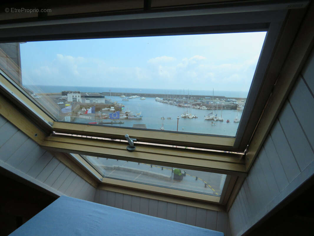 LESCONIL - Immeuble sur le port - photo 12