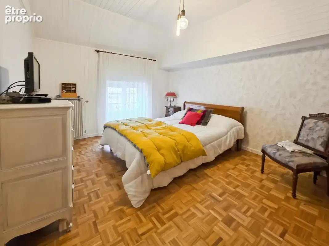 Maison de ville 117 m² – 3 chambres – Garage – Petite cour – Centre Lons-le-Saunier - photo 6