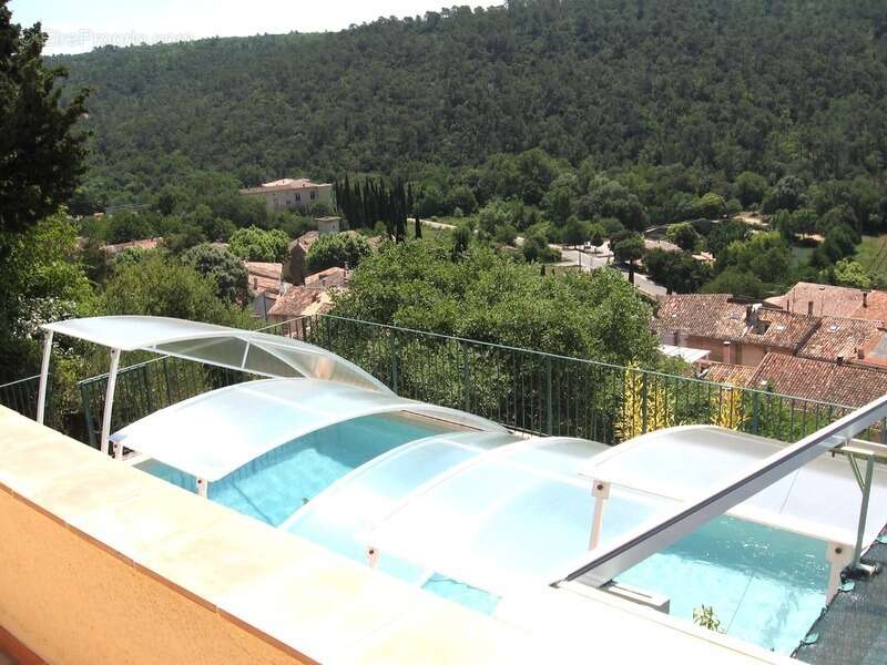 Maison à VINS-SUR-CARAMY