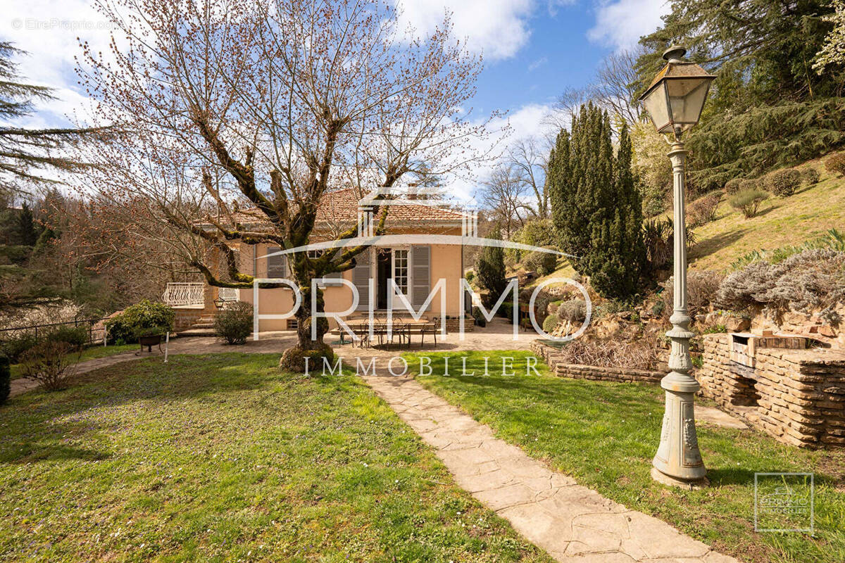 Maison à SAINT-CYR-AU-MONT-D'OR