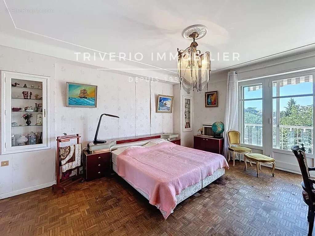 Appartement à LE CANNET