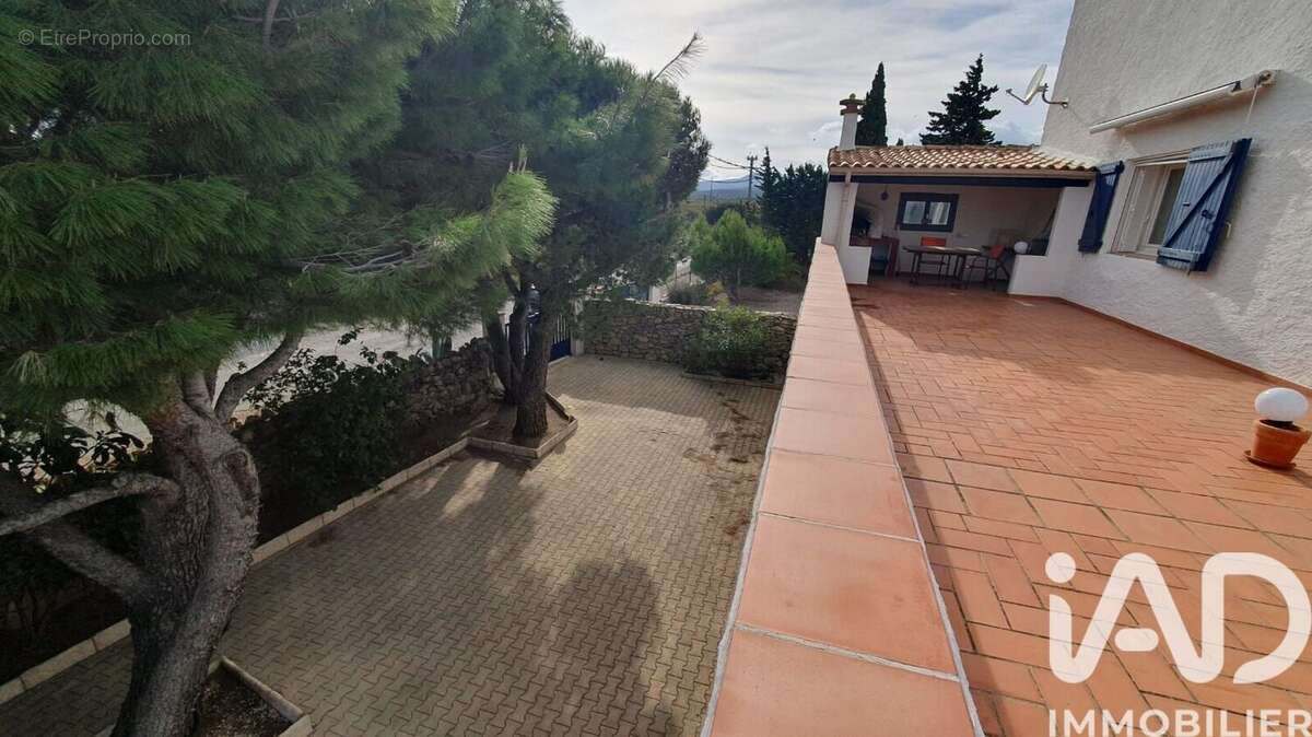 Maison 298 m² à La Palme  - photo 2