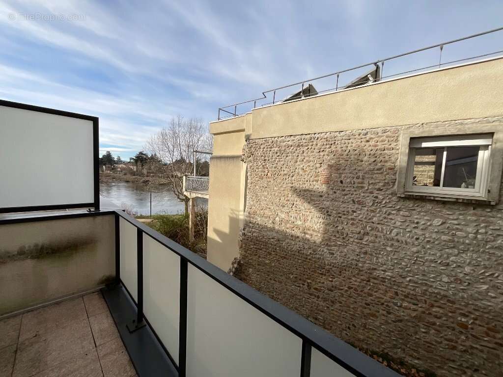 Appartement à SAINT-JUST-SAINT-RAMBERT
