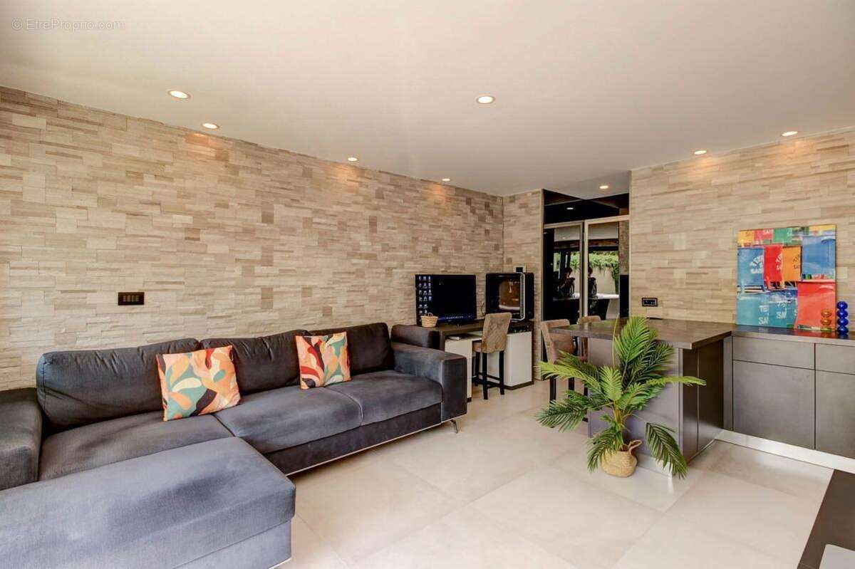 Appartement à BEAULIEU-SUR-MER