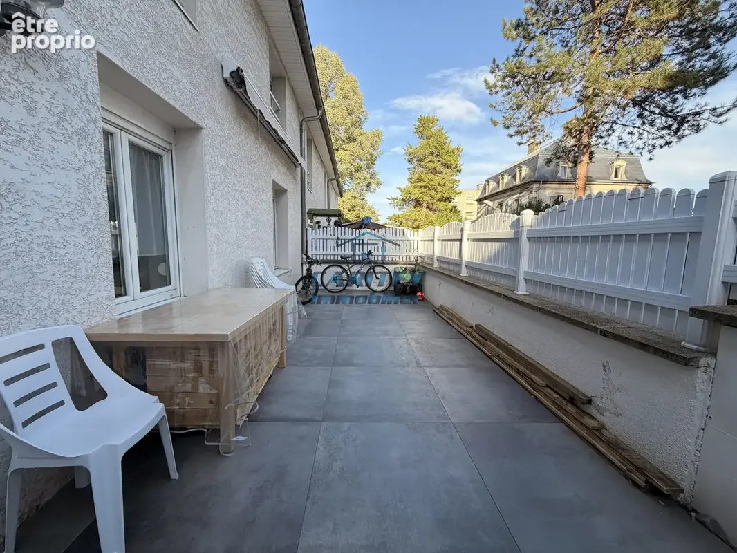 Appartement duplex 130 m2   3 chambres   terrasse   parking - 2 min du centre ville  - photo 2