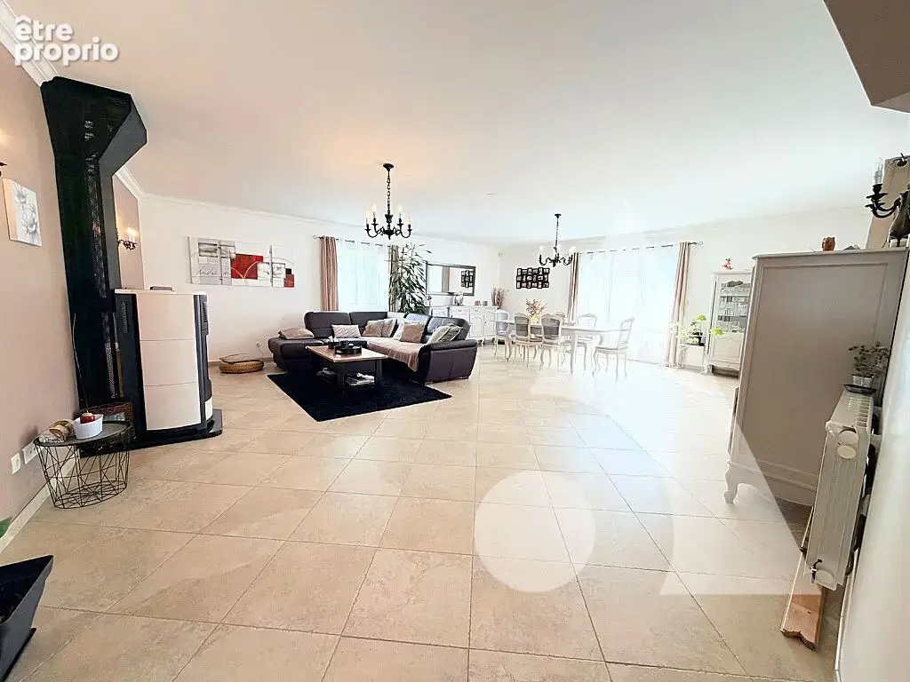 Maison Troyes 7 pièces - 230 m2 - Proximité du centre ville - photo 1