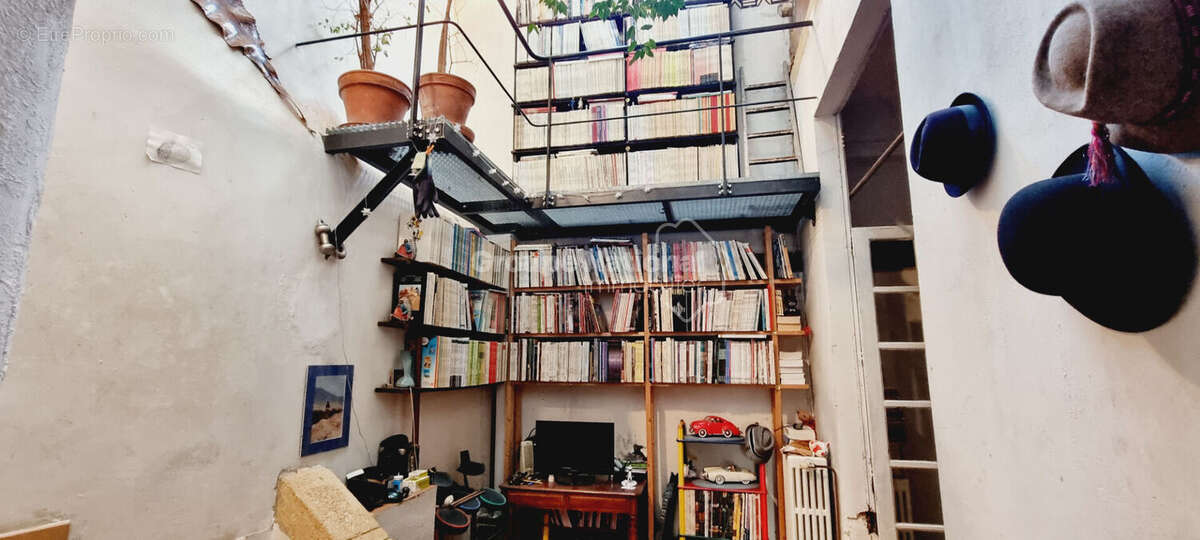 Maison à BAGNOLS-SUR-CEZE