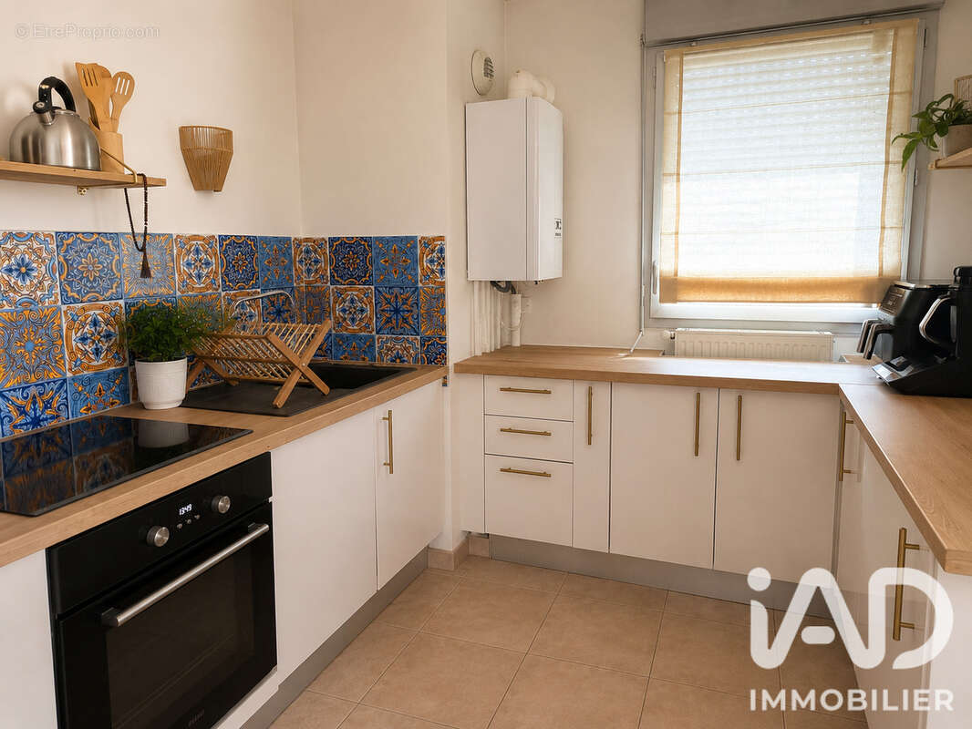 Appartement 52 m² à Morestel  - photo 2