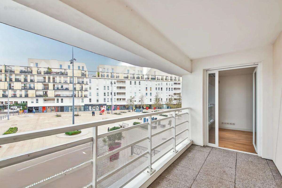 Appartement à ISSY-LES-MOULINEAUX