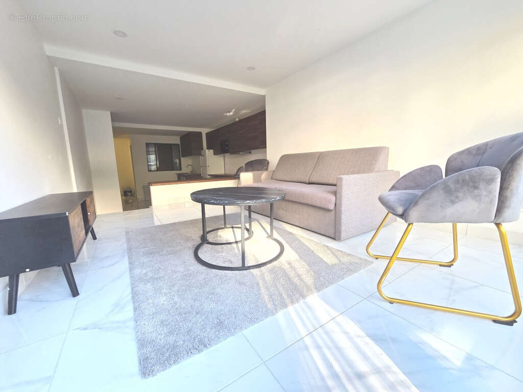 Appartement à PARIS-19E