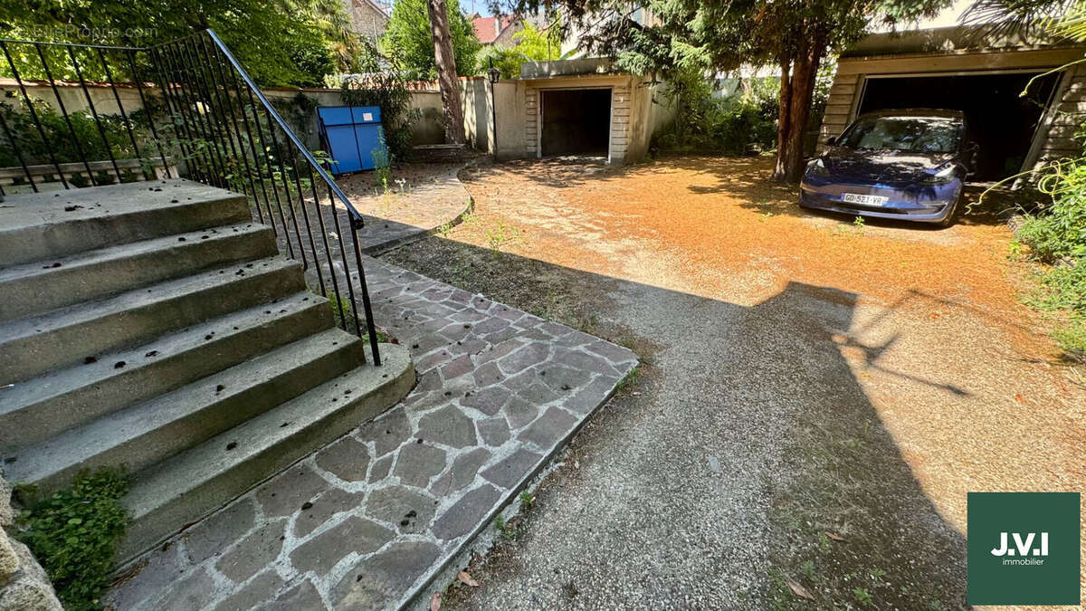 Maison à ENGHIEN-LES-BAINS