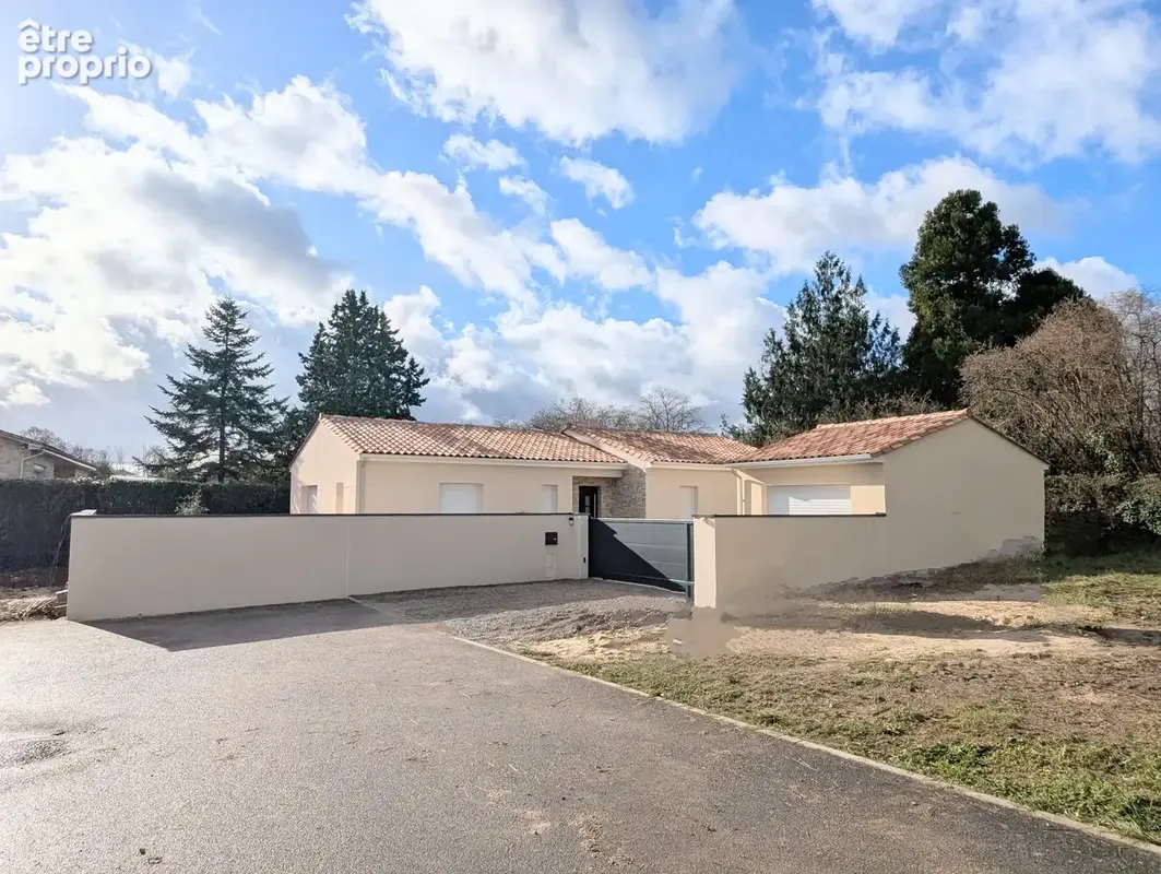 Maison à vendre FLEAC Maison neuve avec un grand espace de vie, quatre chambres et garage - photo 2