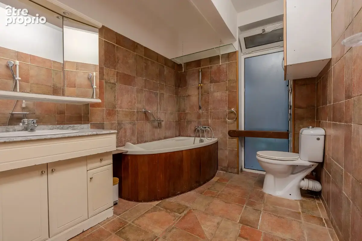 Maison Montpellier 9 pièces 185 m2 1630 m2 de terrain à réinventer secteur Pompignane - photo 20