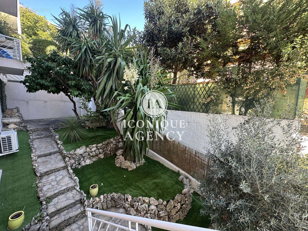 Appartement à LE CANNET