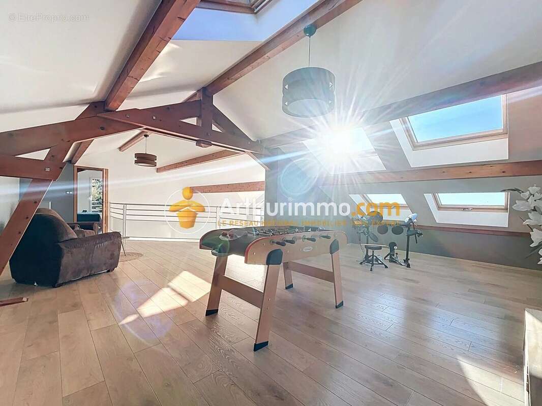 Maison à BOURGOIN-JALLIEU