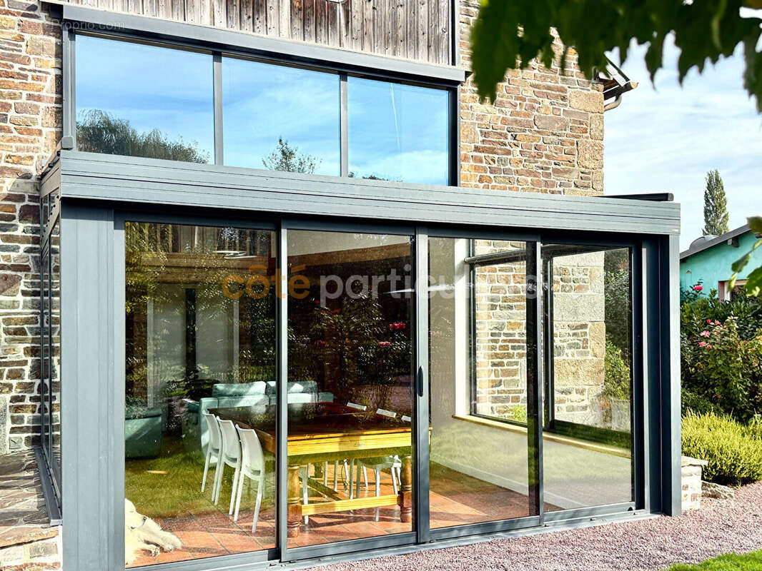 Maison à SAINT-GEORGES-DE-LIVOYE