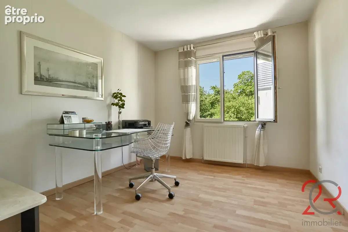 Un cadre de vie privilégié : maison familiale de 197 m2 sur une belle parcelle de 691 m - photo 10