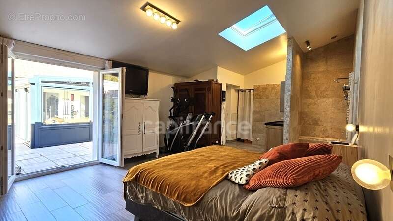 Maison à MORIGNY-CHAMPIGNY