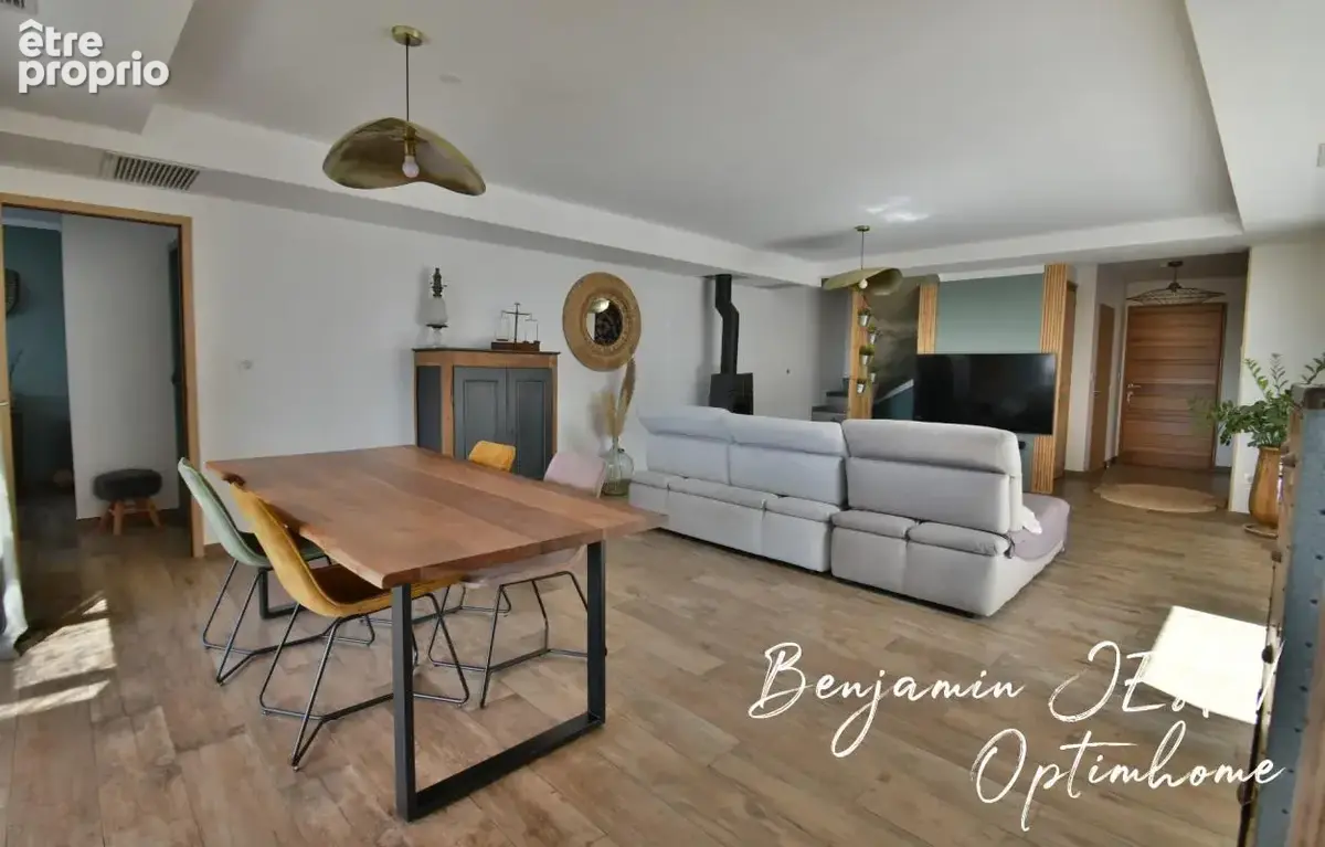 Exclusivité : Maison récente F4/F5 avec piscine et garage - photo 14