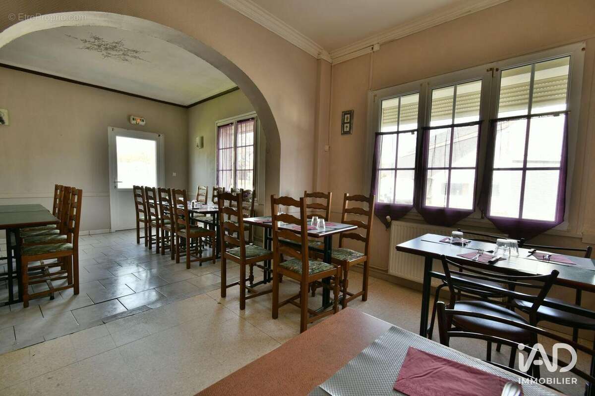 Photo 5 - Commerce à MAIGNELAY-MONTIGNY