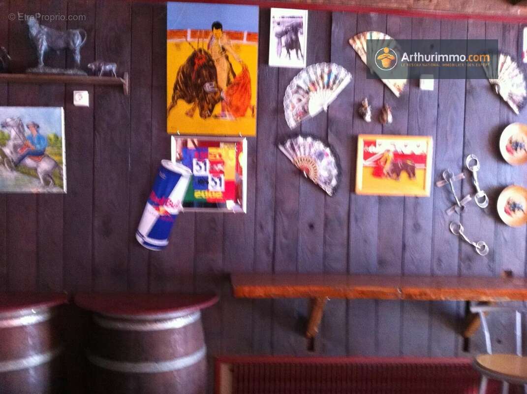 Commerce à MONTFERRIER