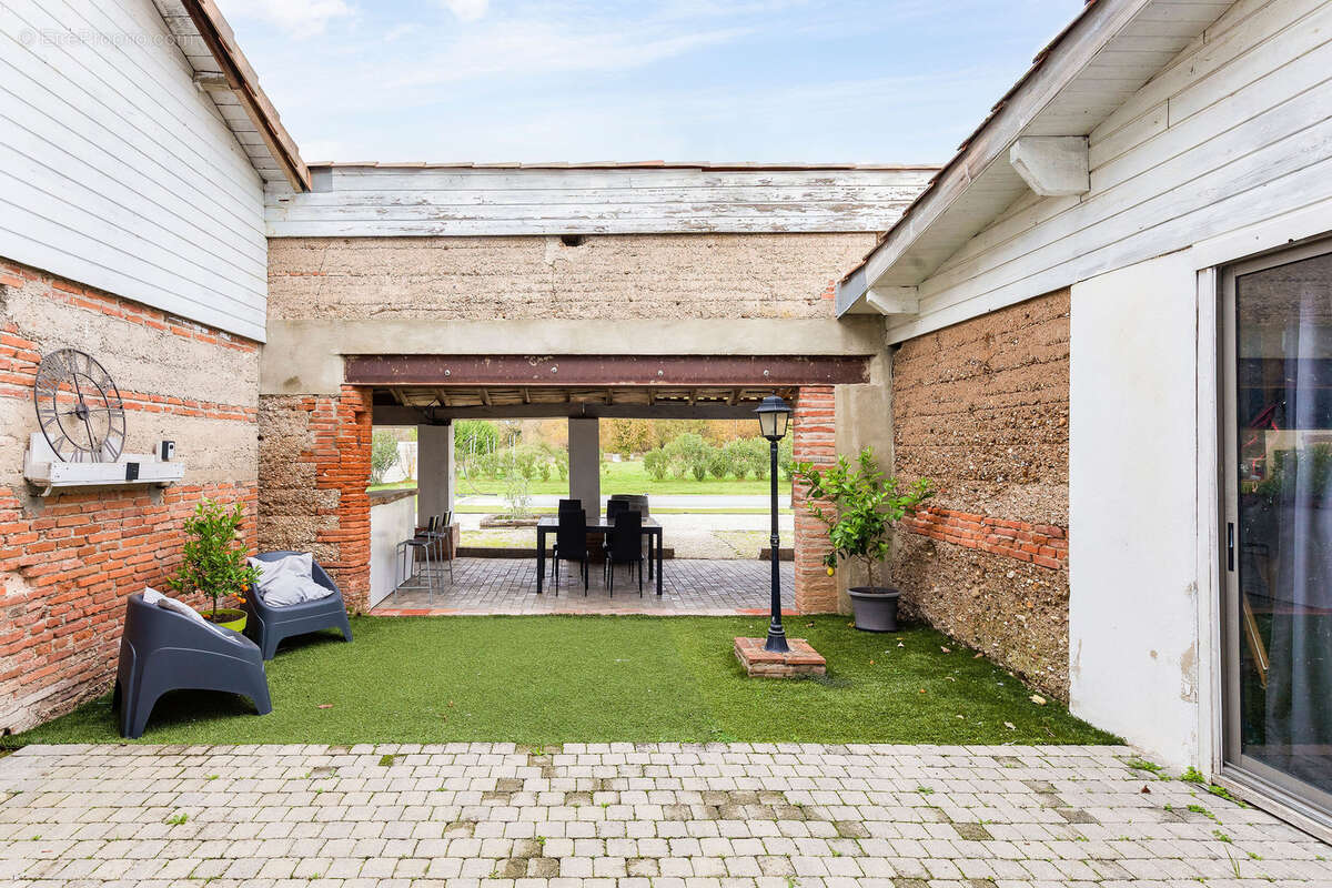 Maison à VILLEMUR-SUR-TARN