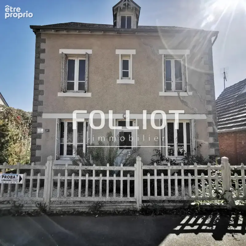 Maison à vendre à Saint-Jean-le-Thomas - Potentiel à rénover - photo 11