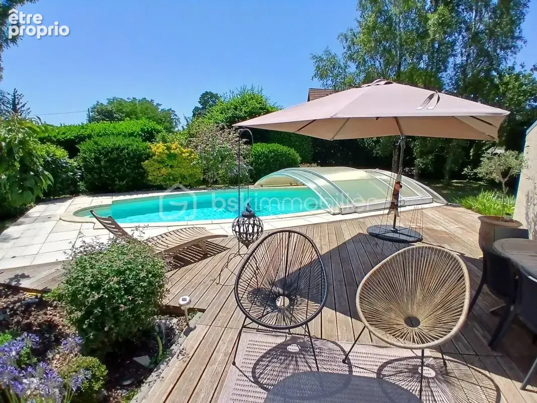 Dans un cadre enchanteur, votre maison t6  de qualite sur 12 ares avec piscine chauffante - photo 3