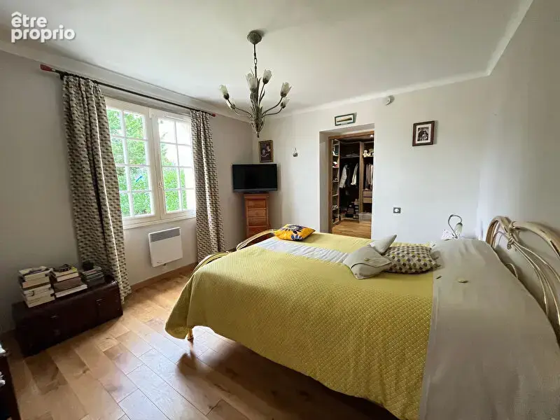 Maison - 7 pièces - Immaculée - photo 7