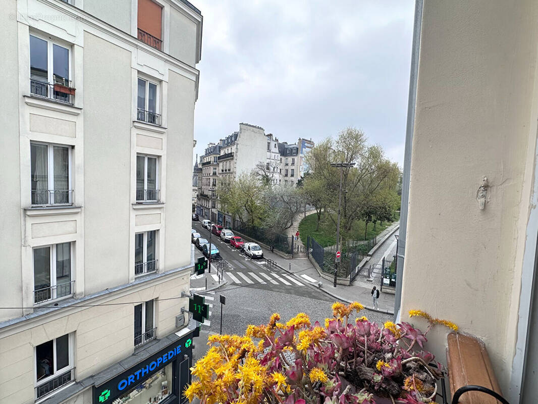 Appartement à PARIS-18E