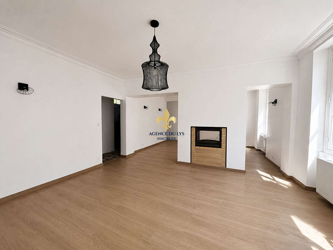 Maison à CHANTILLY