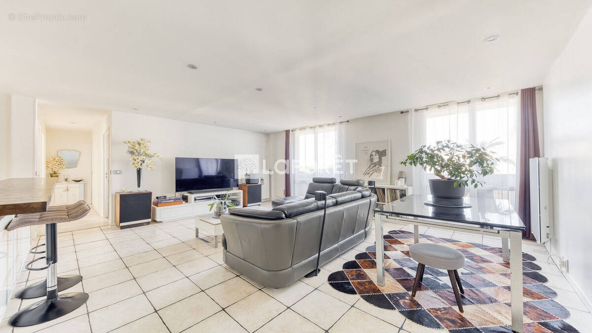 Appartement à ROISSY-EN-BRIE